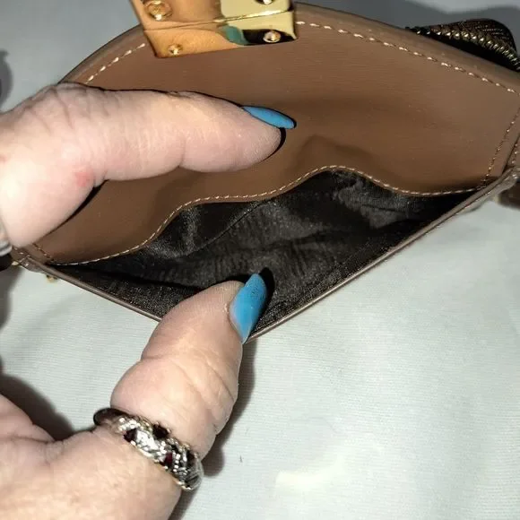 Authentic New MCM Tracy Zip Card Case in Spanish Leather - Picture 13 of 16